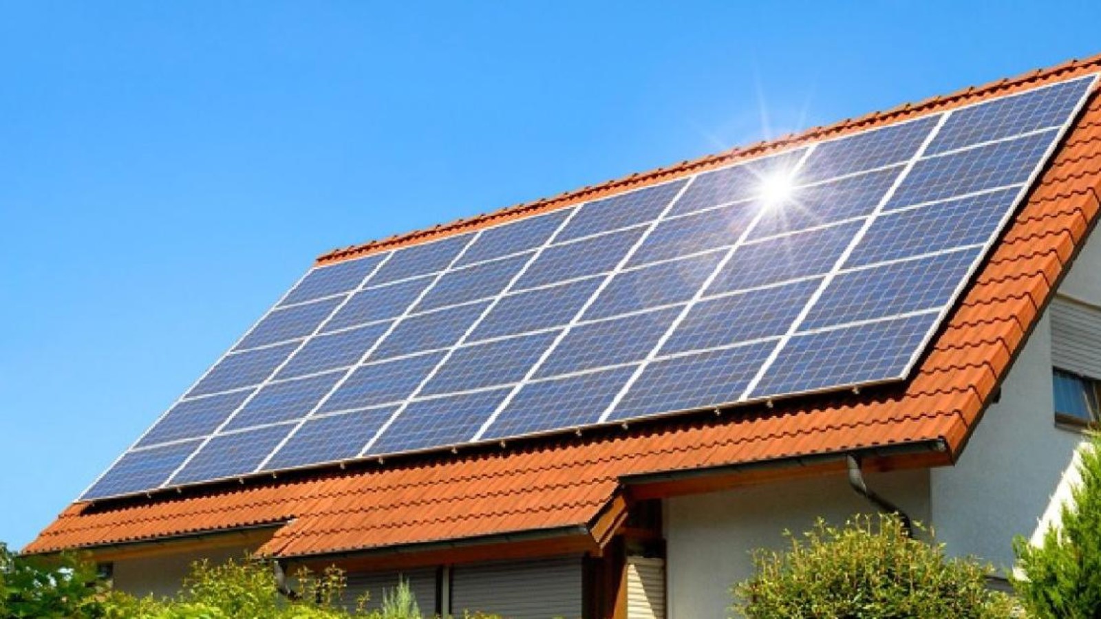 Προχωρά ο σχεδιασμός του υπουργείο Περιβάλλοντος και ενέργειας για τα φωτοβολταϊκά στις στέγες πολυκατοικιών με μια ειδική ρύθμιση που εντάσσεται στο 